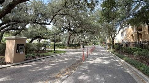 6084 STEVENSON DRIVE, #204, Orlando, FL 32835 6084 STEVENSON DRIVE, #204, Orlando, FL 32835