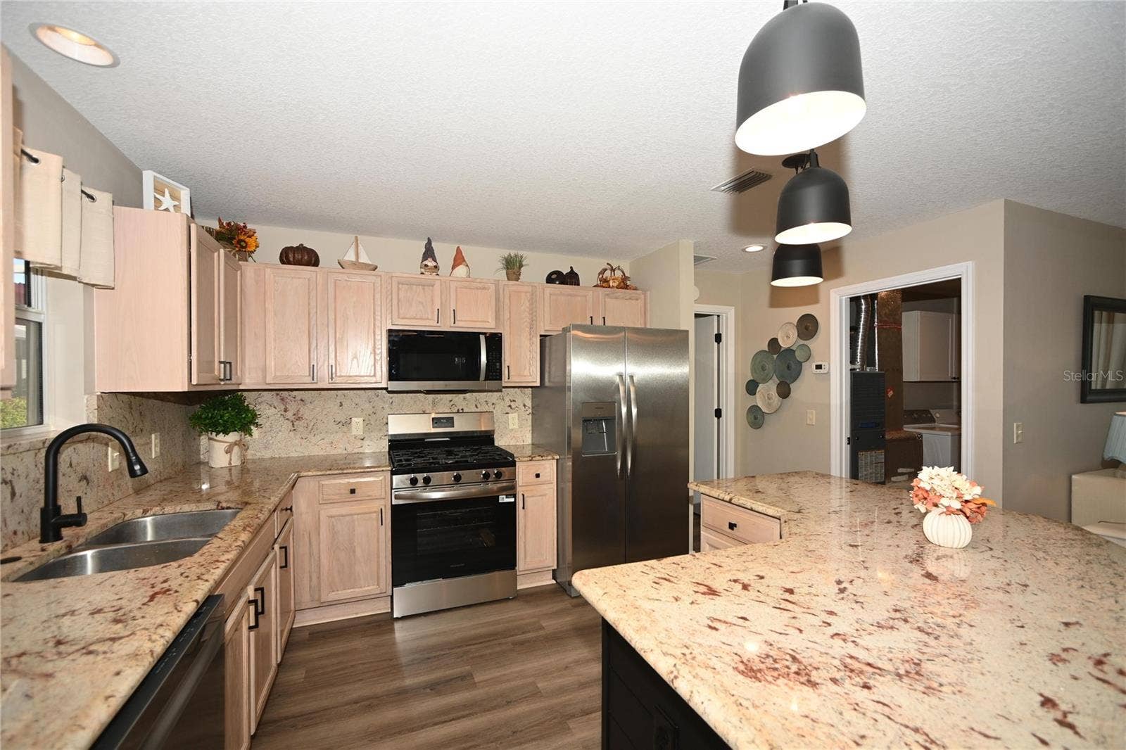 1836 CAPTIVA COURT, The Villages, FL 32162 1836 CAPTIVA COURT, The Villages, FL 32162