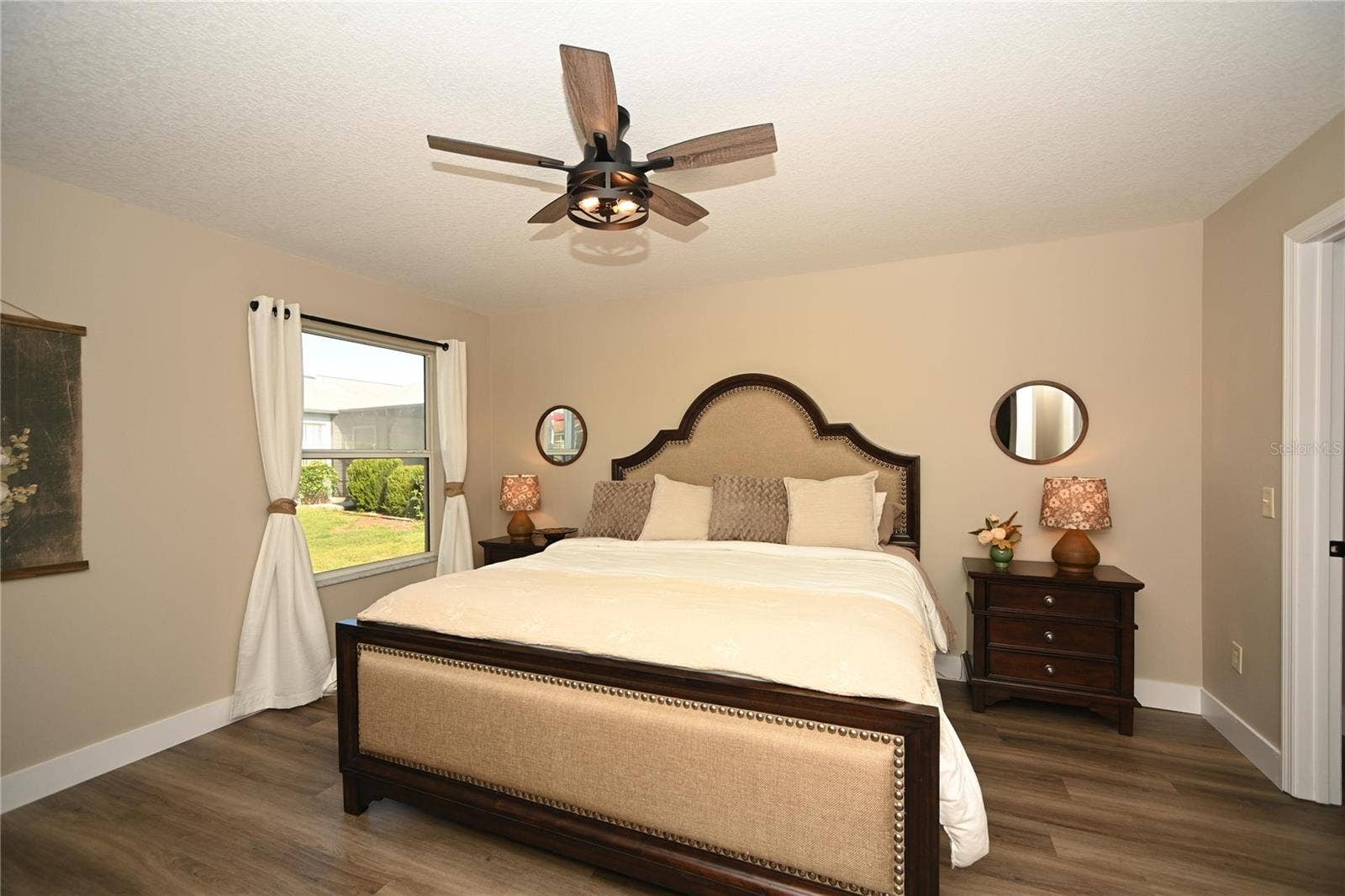 1836 CAPTIVA COURT, The Villages, FL 32162 1836 CAPTIVA COURT, The Villages, FL 32162