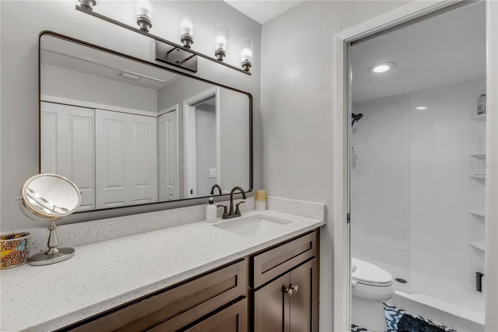 5472 PINE CREEK DRIVE, #2006B, Orlando, FL 32811