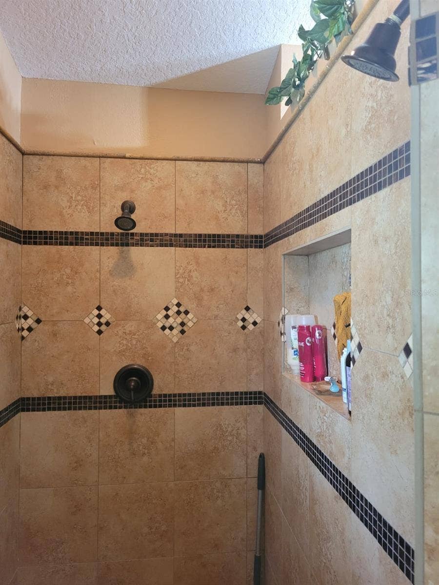 9103 BRAD COURT, Orlando, FL 32825 9103 BRAD COURT, Orlando, FL 32825