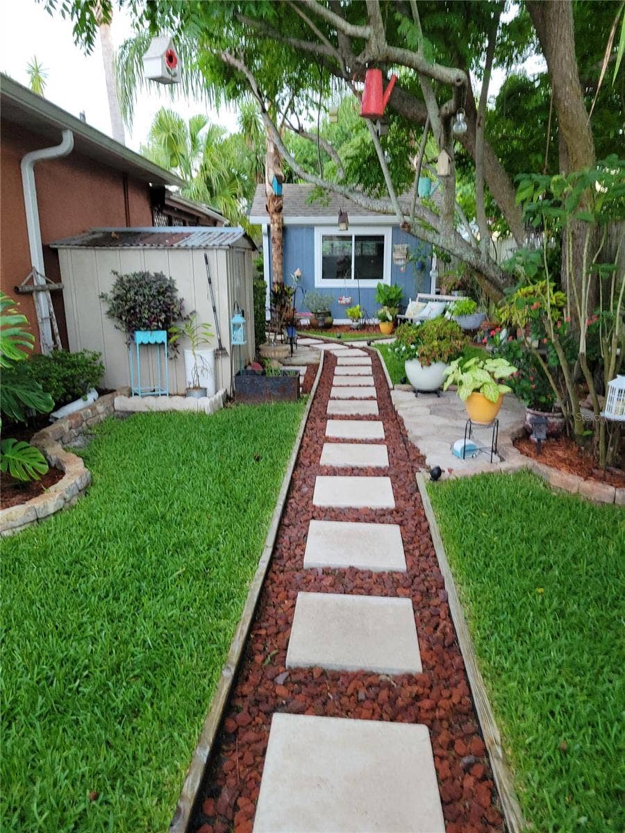 9103 BRAD COURT, Orlando, FL 32825 9103 BRAD COURT, Orlando, FL 32825