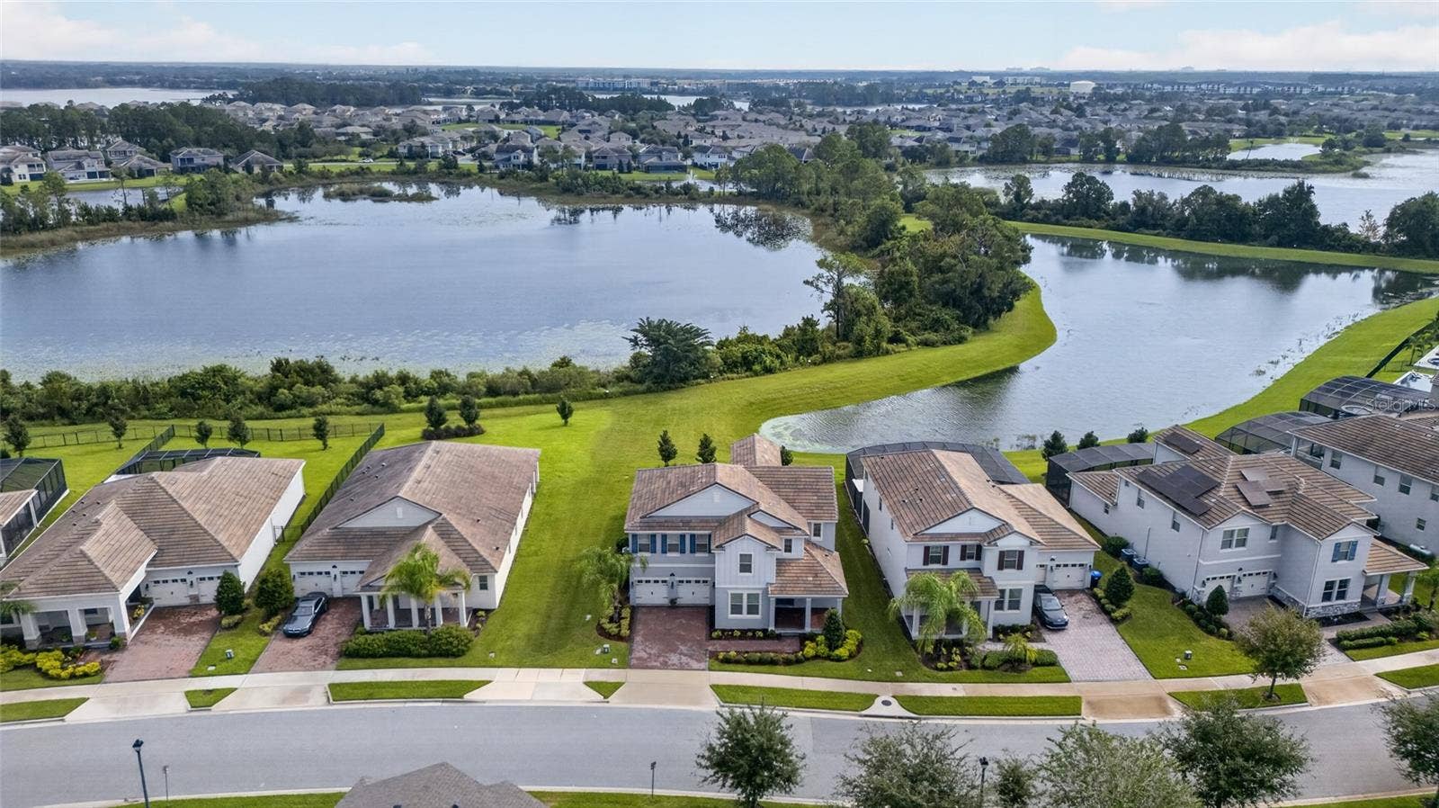 9849 LOST CREEK DRIVE, Winter Garden, FL 34787 9849 LOST CREEK DRIVE, Winter Garden, FL 34787