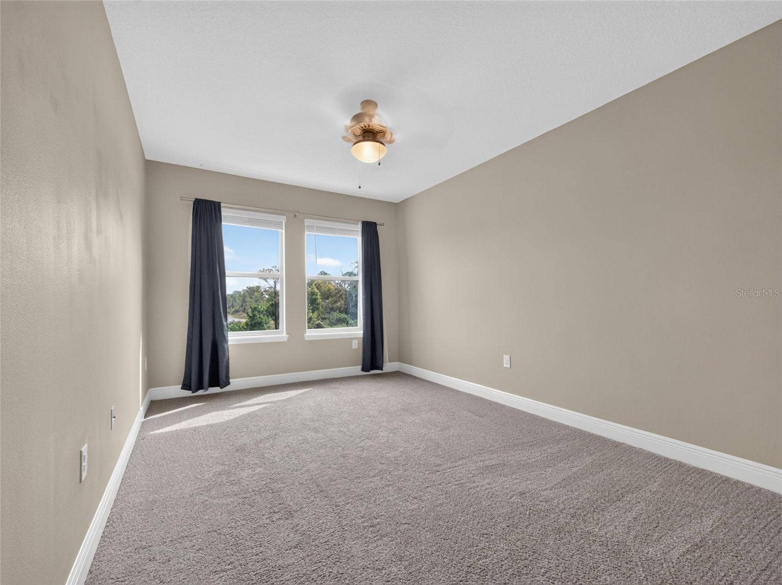 9849 LOST CREEK DRIVE, Winter Garden, FL 34787 9849 LOST CREEK DRIVE, Winter Garden, FL 34787