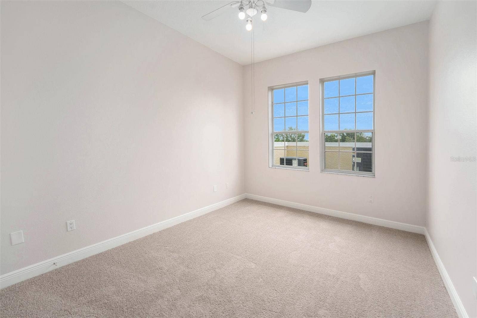 139 ATHENIAN WAY, Tarpon Springs, FL 34689 139 ATHENIAN WAY, Tarpon Springs, FL 34689