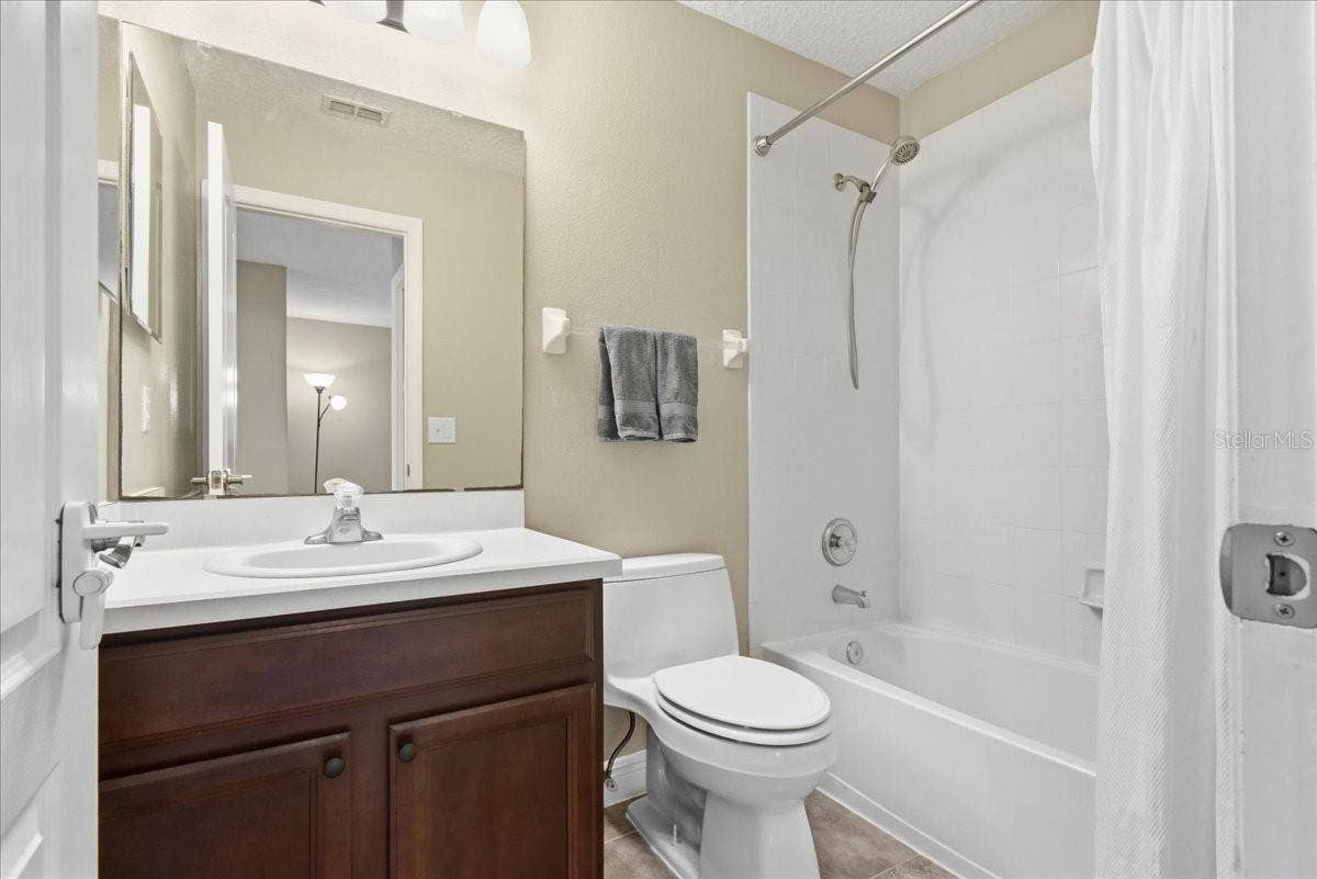 Bath #2 upstairs