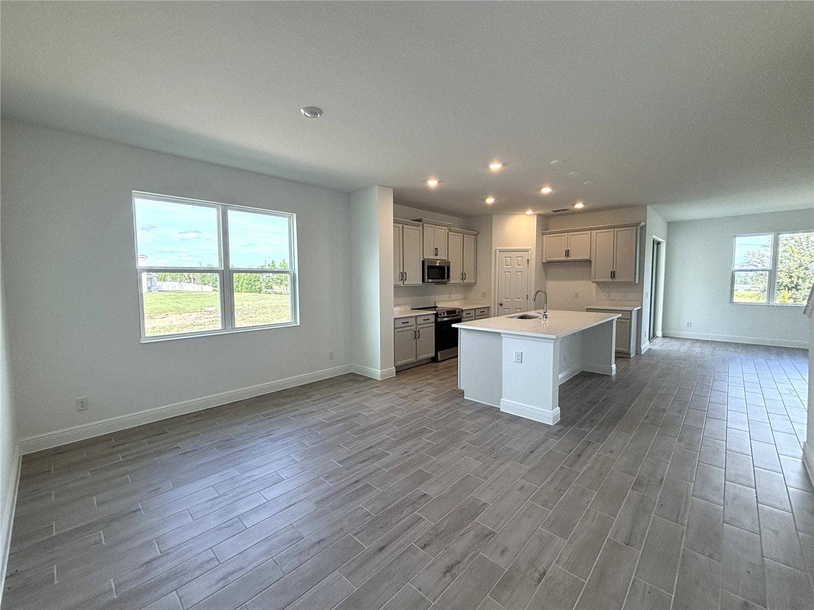 Kitchen & Dining Room