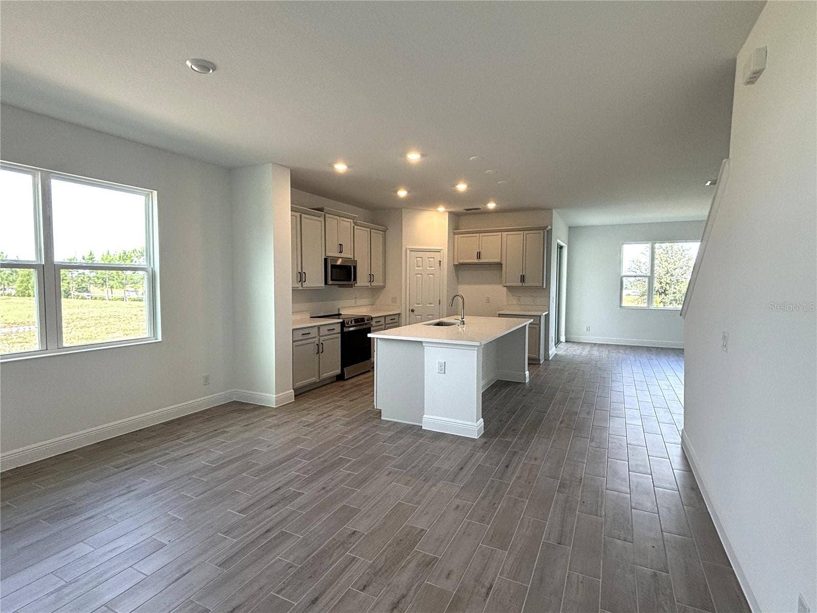 Kitchen & Dining Room