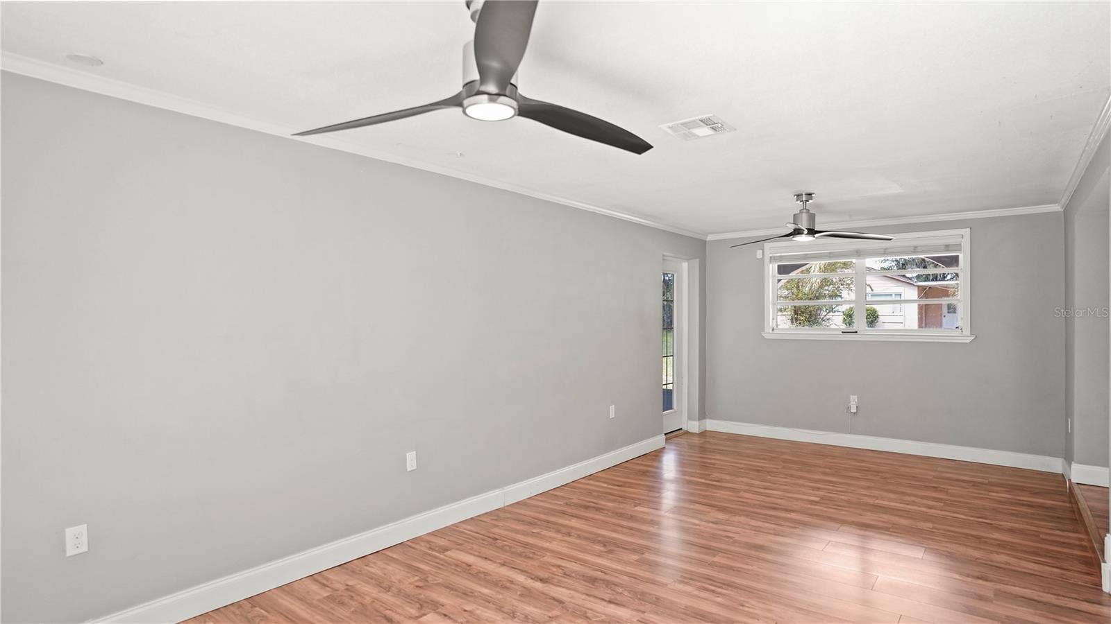 1300 S DEWEY STREET, Eustis, FL 32726 Great Room