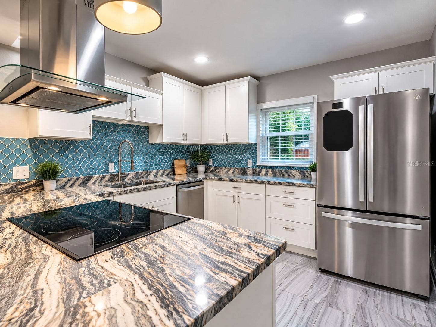 1300 S DEWEY STREET, Eustis, FL 32726 Kitchen