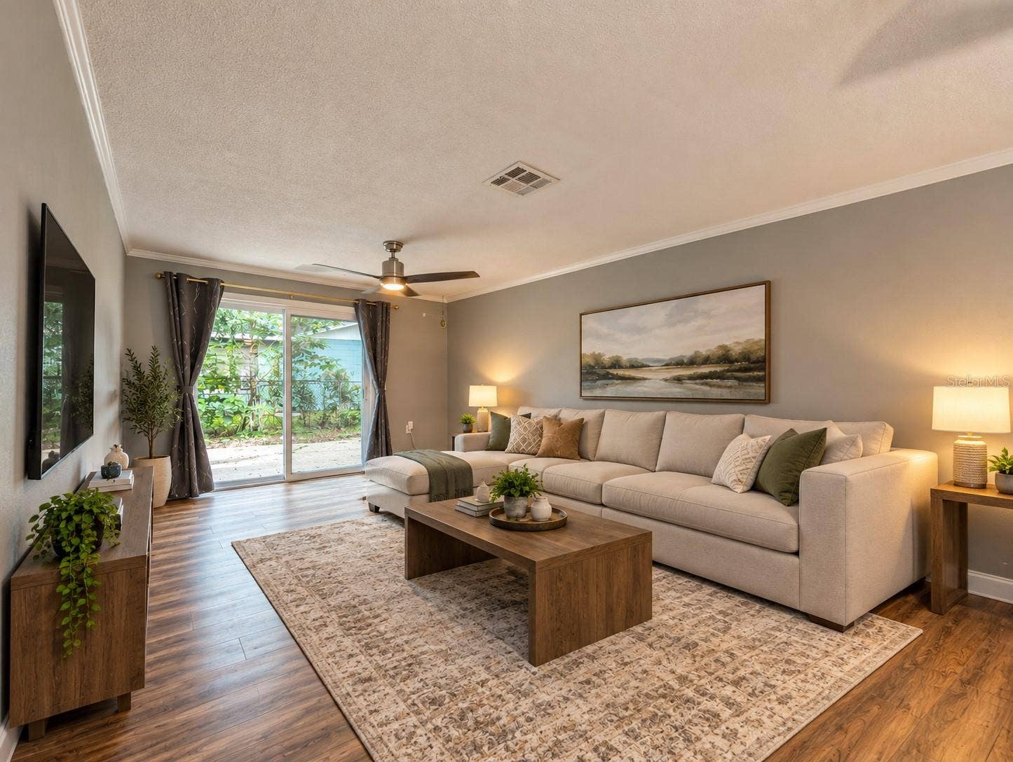 1300 S DEWEY STREET, Eustis, FL 32726 Living Room