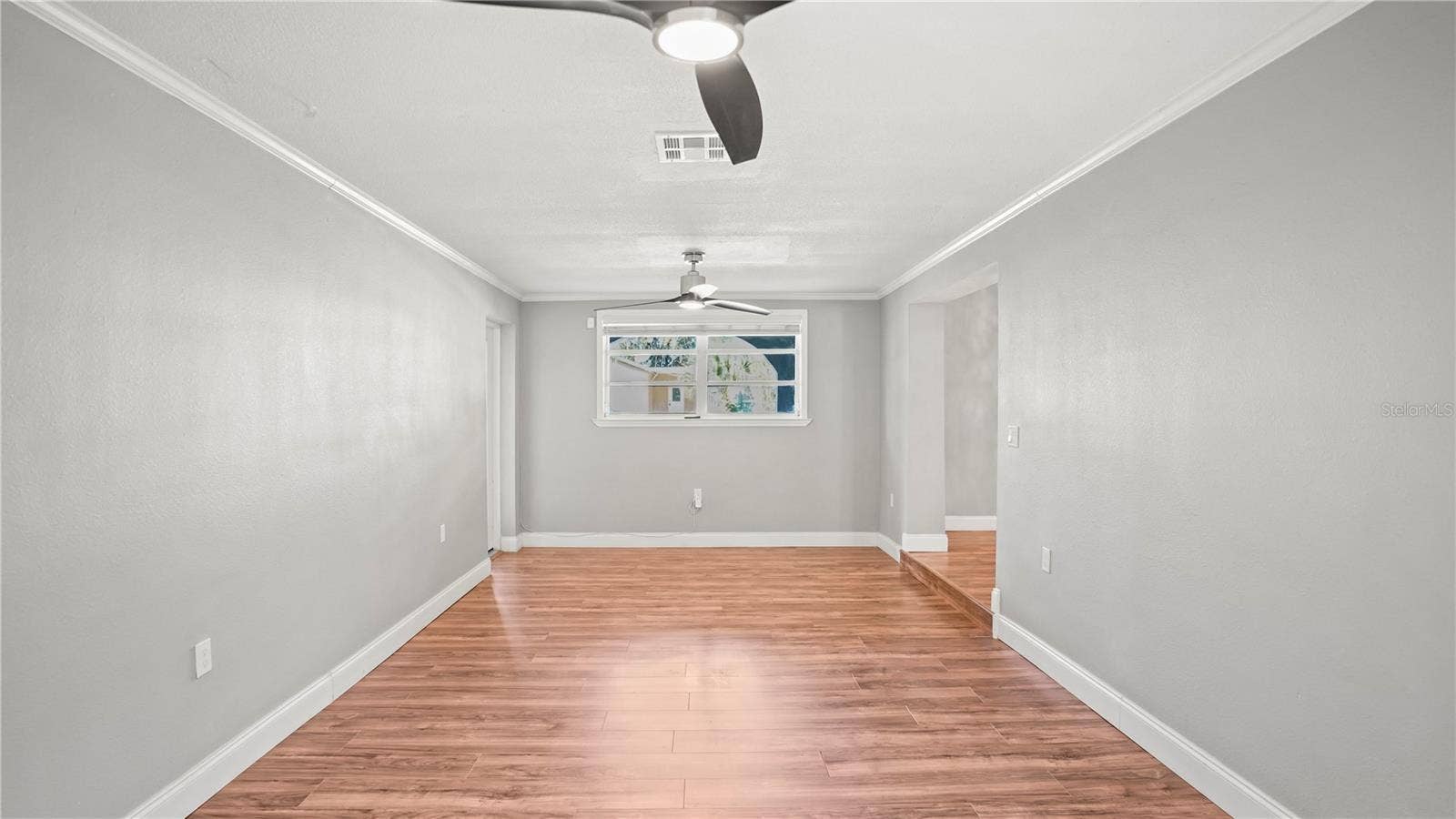 1300 S DEWEY STREET, Eustis, FL 32726 Great Room