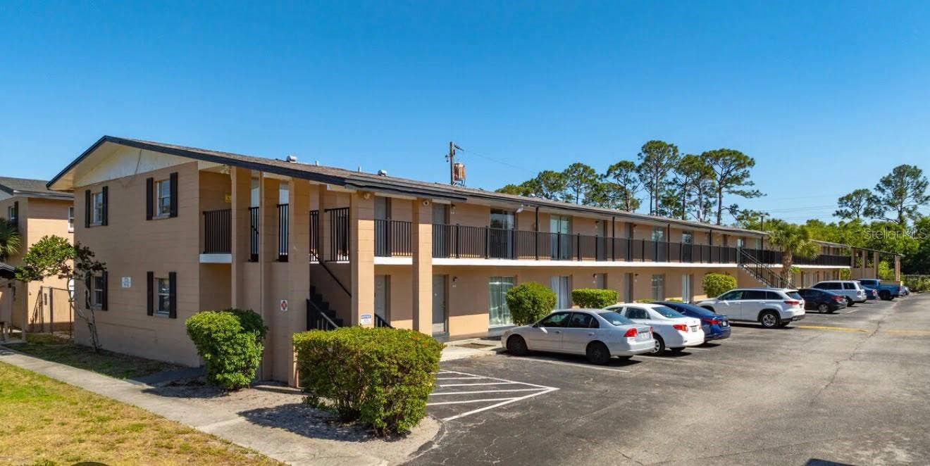 1711 DIXON BOULEVARD, #201, Cocoa, FL 32922