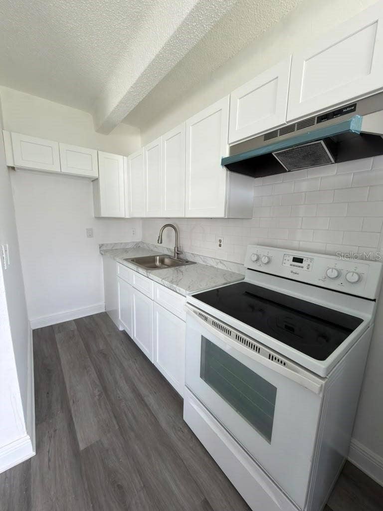 1711 DIXON BOULEVARD, #201, Cocoa, FL 32922