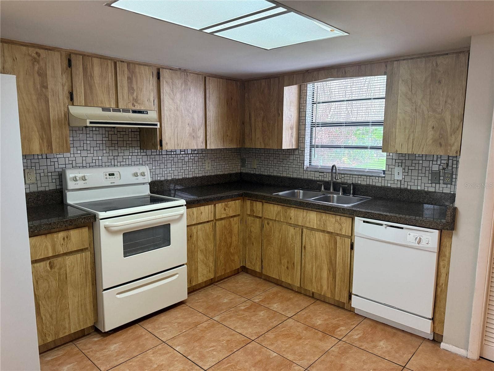 113 S DEERWOOD AVENUE, Orlando, FL 32825