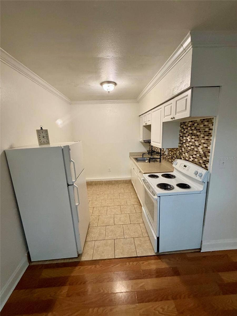 322 1/2 S MAPLE AVENUE, Sanford, FL 32771