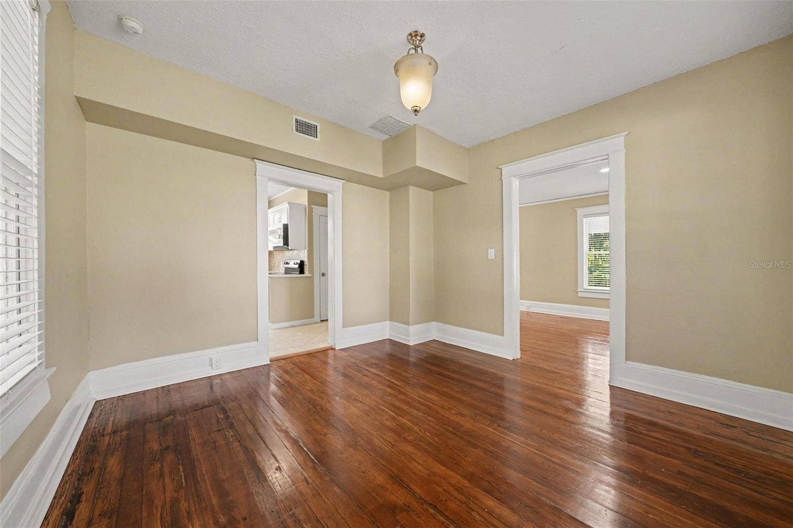 314 W 3RD STREET, Sanford, FL 32771 314 W 3RD STREET, Sanford, FL 32771