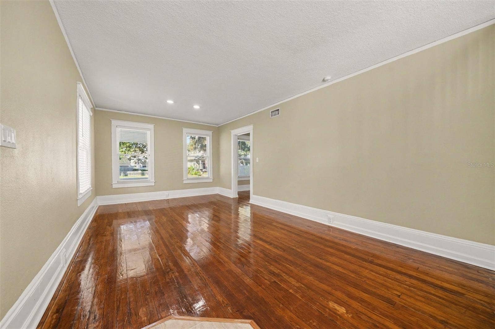 314 W 3RD STREET, Sanford, FL 32771 314 W 3RD STREET, Sanford, FL 32771