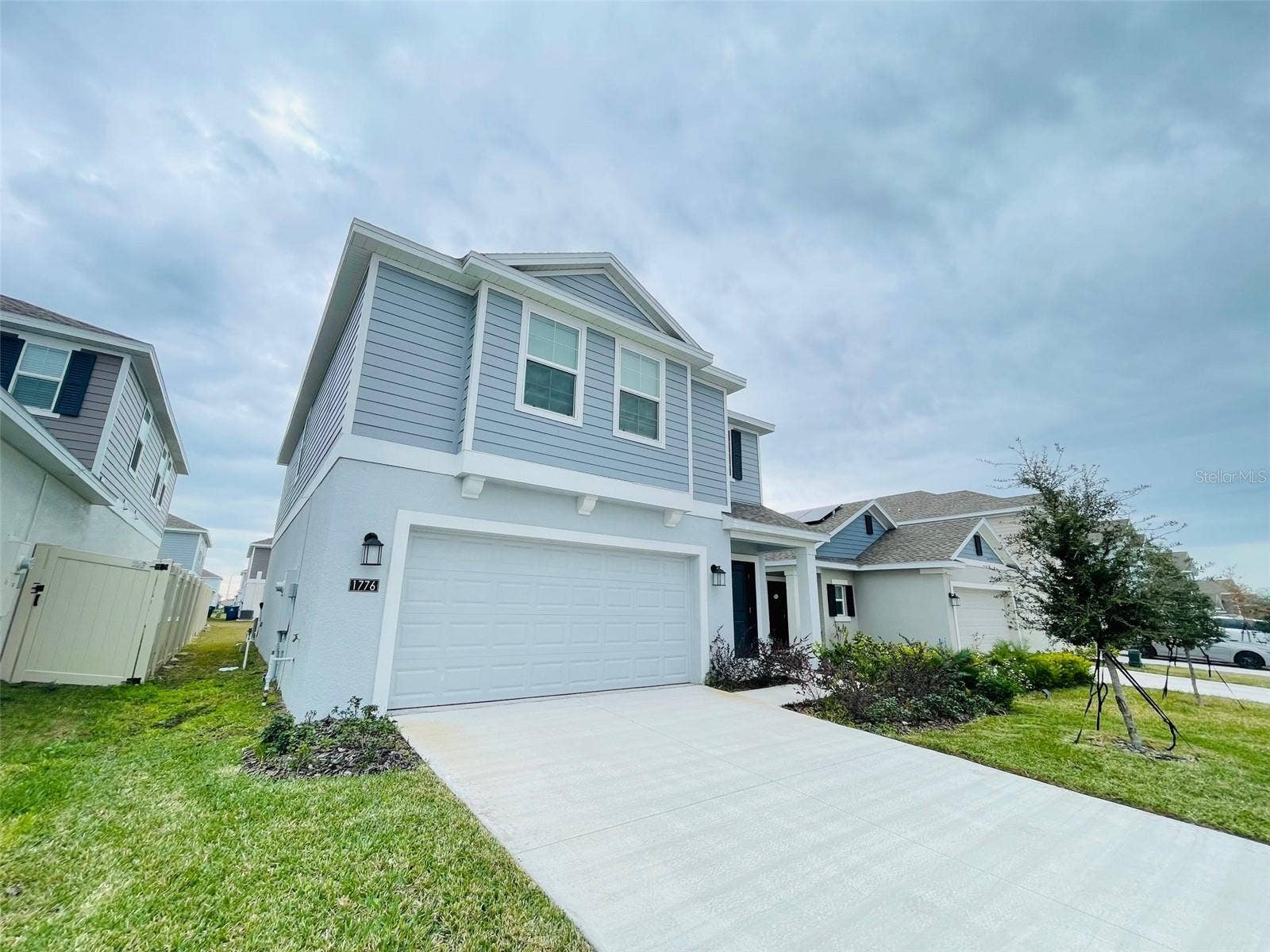 1776 WHITE WATER COURT, Davenport, FL 33837