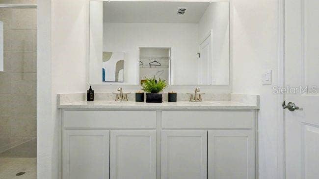 Model home - actual features may vary.