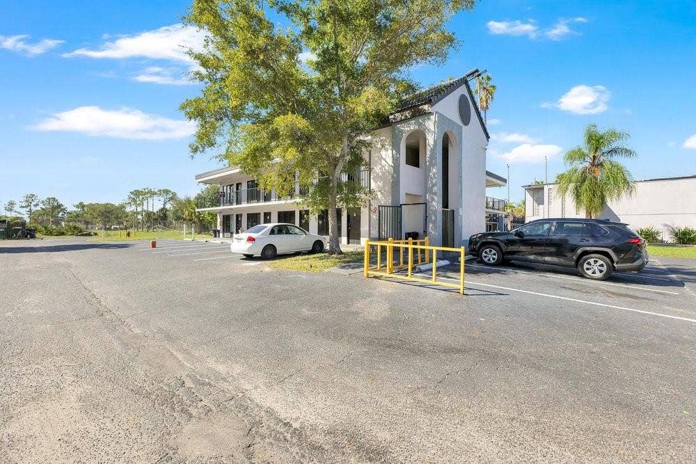 8421 S ORANGE BLOSSOM TRAIL, #420, Orlando, FL 32809 8421 S ORANGE BLOSSOM TRAIL, #420, Orlando, FL 32809