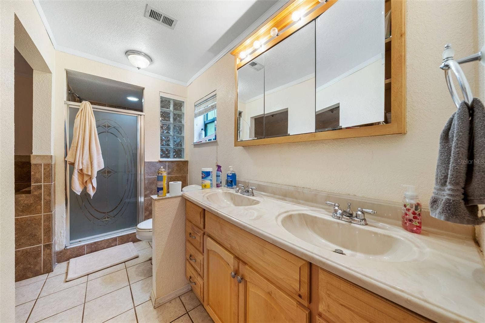 4253 STAFFORD DRIVE, Winter Haven, FL 33880 4253 STAFFORD DRIVE, Winter Haven, FL 33880