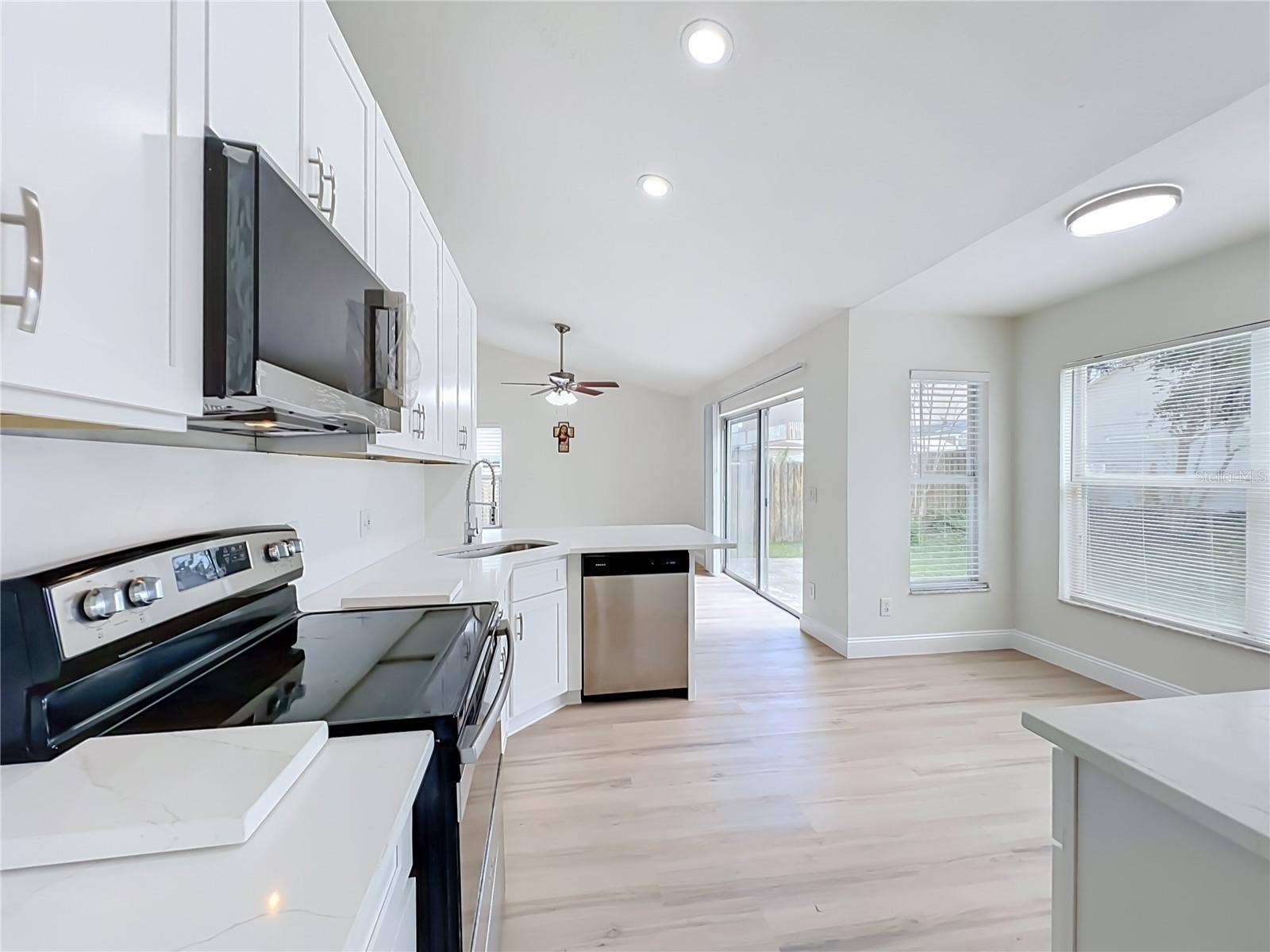 2929 HUNTERS LANE, Oviedo, FL 32766