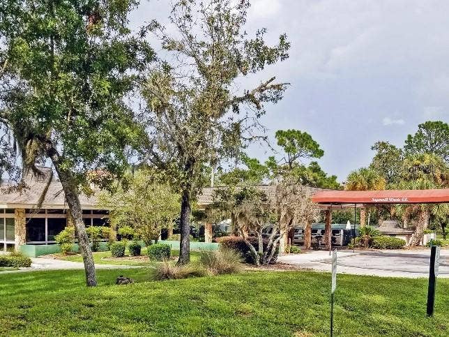 10 ELDER COURT W, Homosassa, FL 34446 Sugarmill Woods Country Club- tennis courts, racquetball, swimming pools & shuffleboard