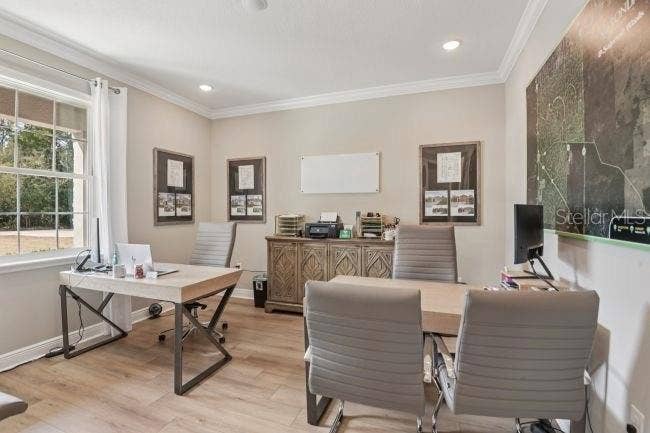 10 ELDER COURT W, Homosassa, FL 34446 Model home - actual features may vary.