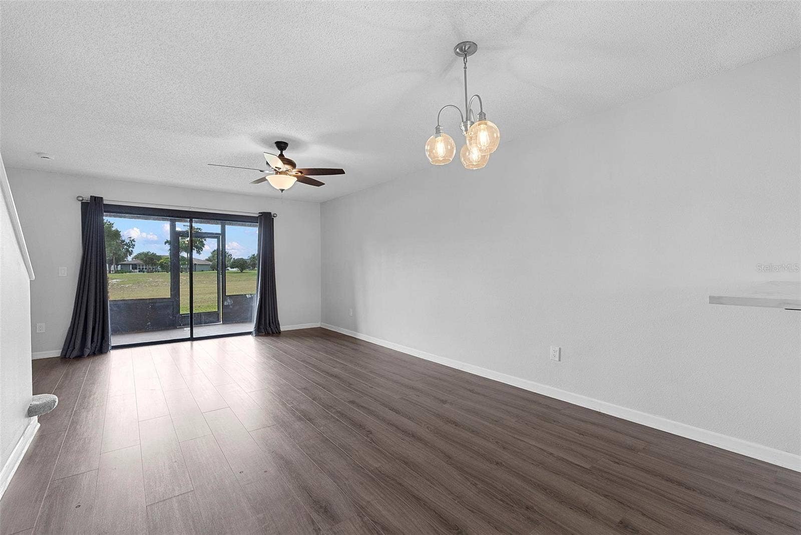 1156 N FAIRWAY DRIVE, #1156, Apopka, FL 32712