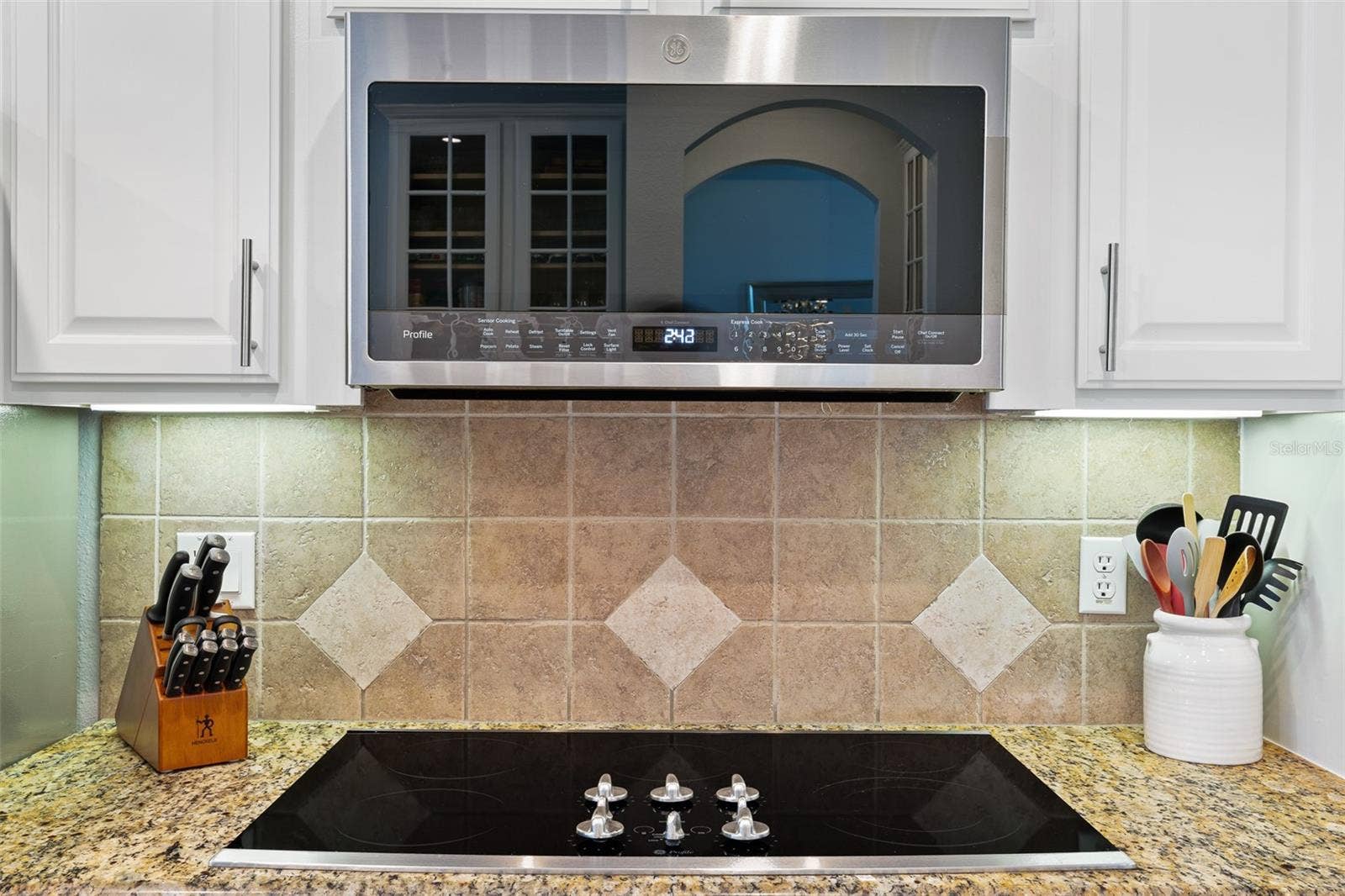 13618 LARSEN LANE, Winter Garden, FL 34787 13618 LARSEN LANE, Winter Garden, FL 34787