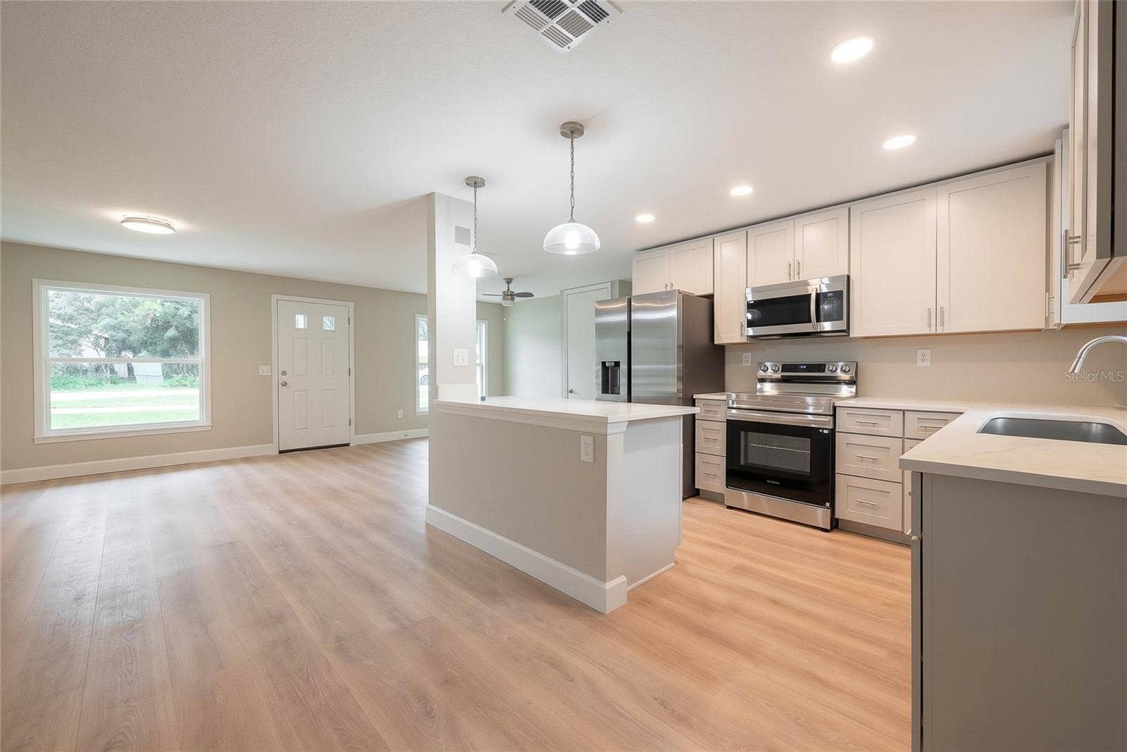 341 E CITRUS STREET, Altamonte Springs, FL 32701 341 E CITRUS STREET, Altamonte Springs, FL 32701