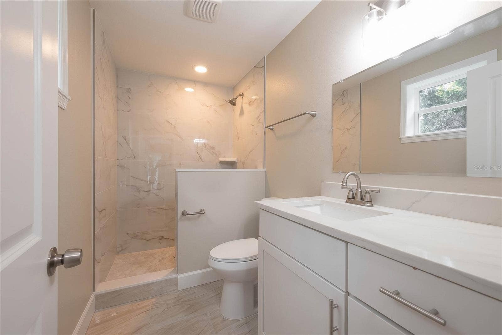 341 E CITRUS STREET, Altamonte Springs, FL 32701 341 E CITRUS STREET, Altamonte Springs, FL 32701