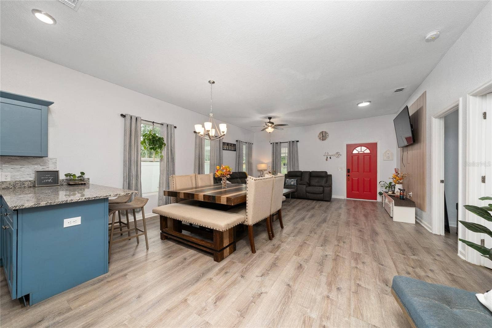 828 N SCOTT AVENUE, Lakeland, FL 33815 828 N SCOTT AVENUE, Lakeland, FL 33815