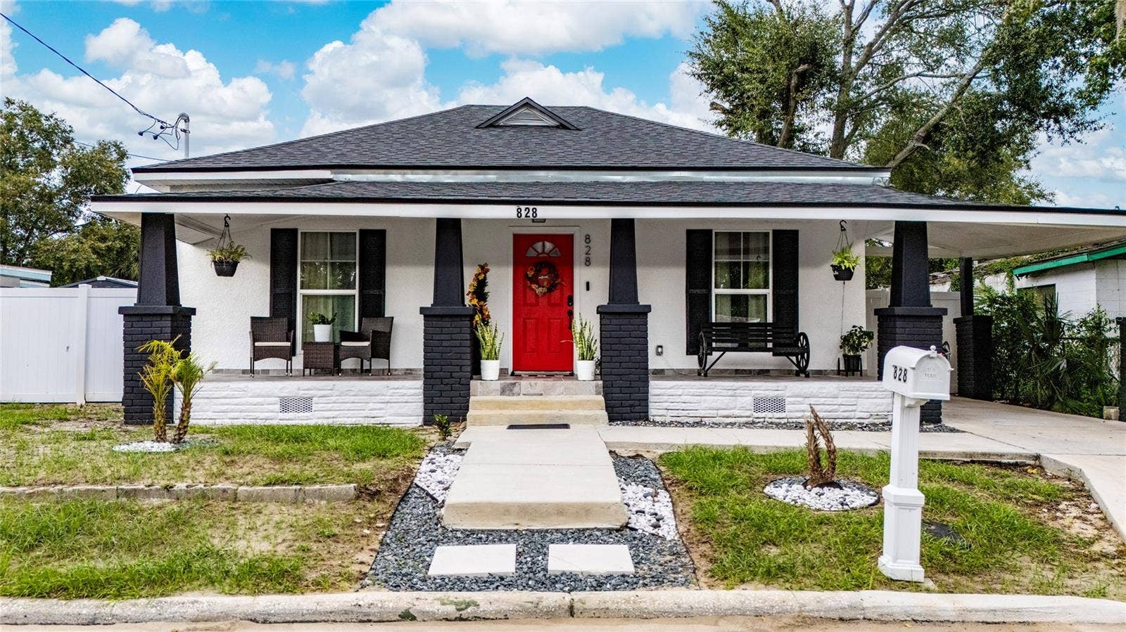 828 N SCOTT AVENUE, Lakeland, FL 33815 828 N SCOTT AVENUE, Lakeland, FL 33815