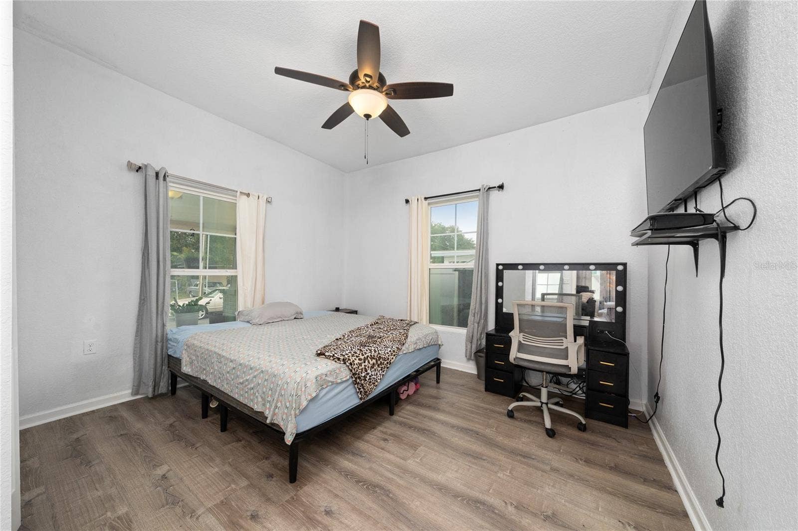 828 N SCOTT AVENUE, Lakeland, FL 33815 828 N SCOTT AVENUE, Lakeland, FL 33815
