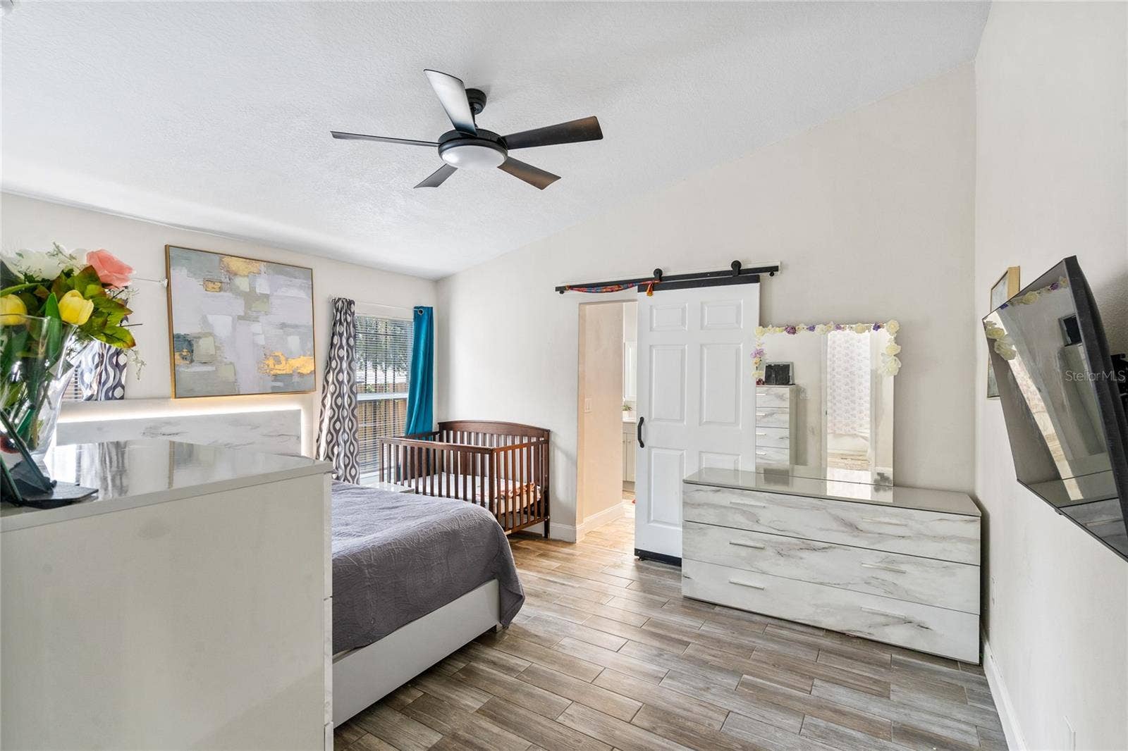 4453 CONLEY ST, Orlando, FL 32811 Master bed room