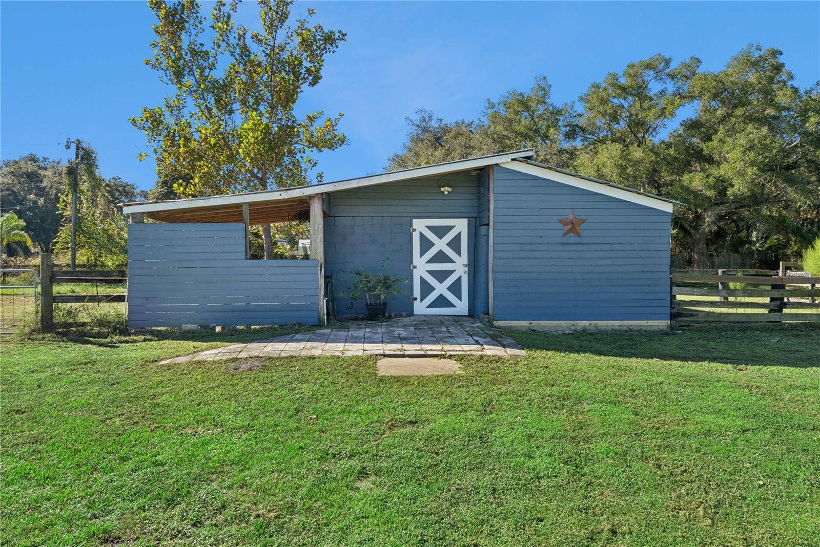1350 ARAPAHO TRAIL, Geneva, FL 32732 1350 ARAPAHO TRAIL, Geneva, FL 32732