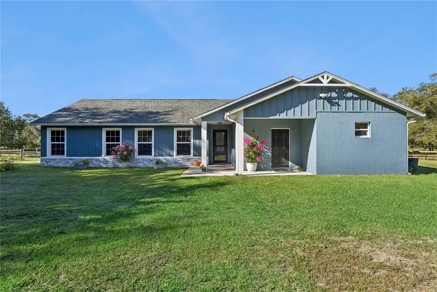 Property photo for 1350 ARAPAHO TRAIL, Geneva, FL