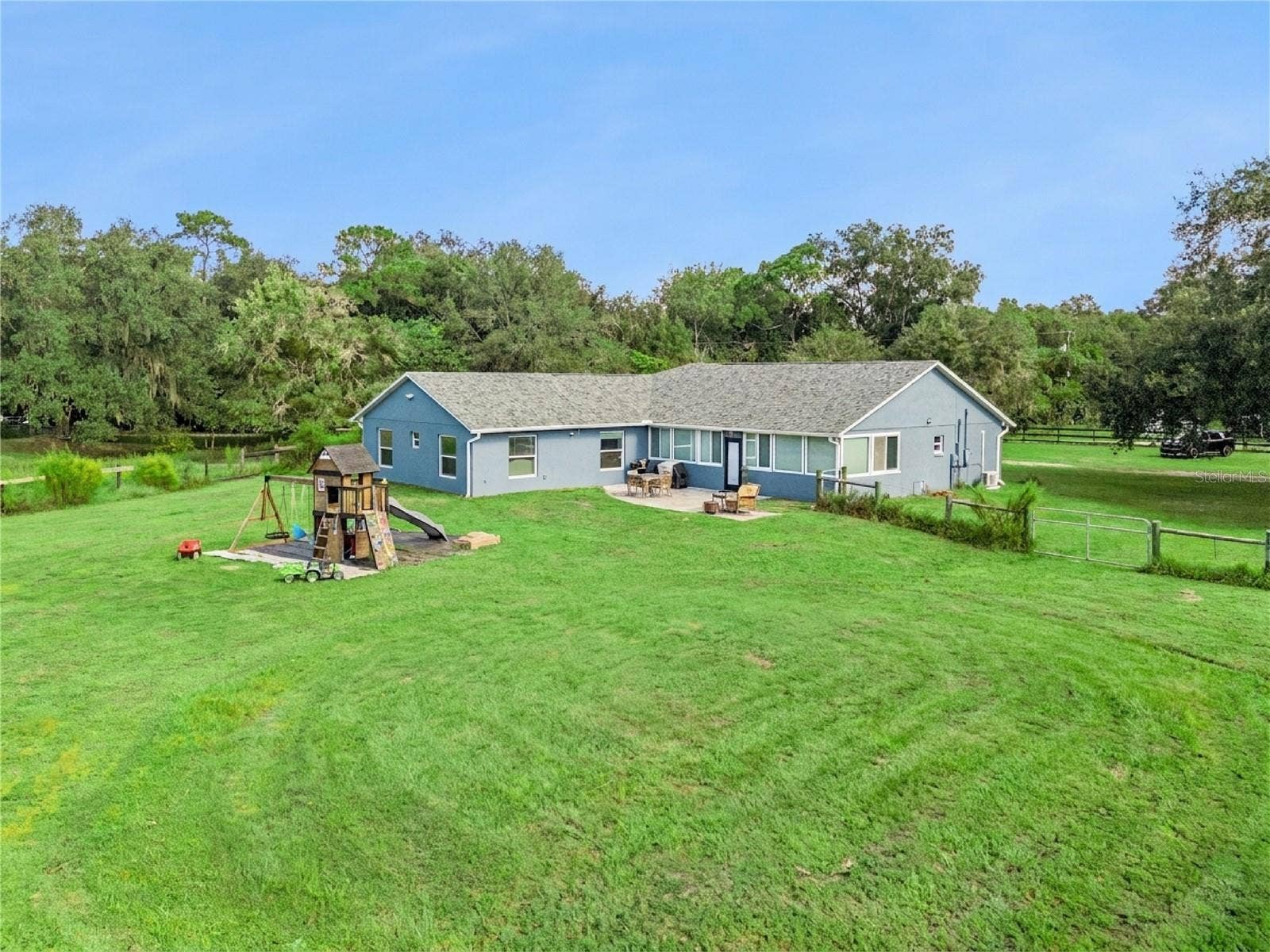 1350 ARAPAHO TRAIL, Geneva, FL 32732 1350 ARAPAHO TRAIL, Geneva, FL 32732