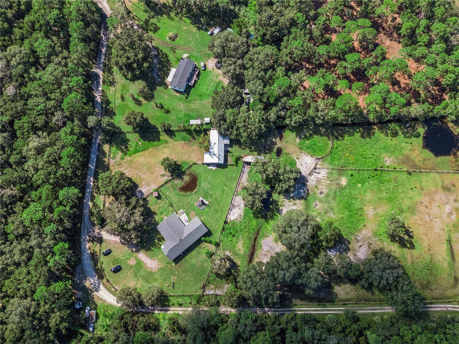 1350 ARAPAHO TRAIL, Geneva, FL 32732 1350 ARAPAHO TRAIL, Geneva, FL 32732