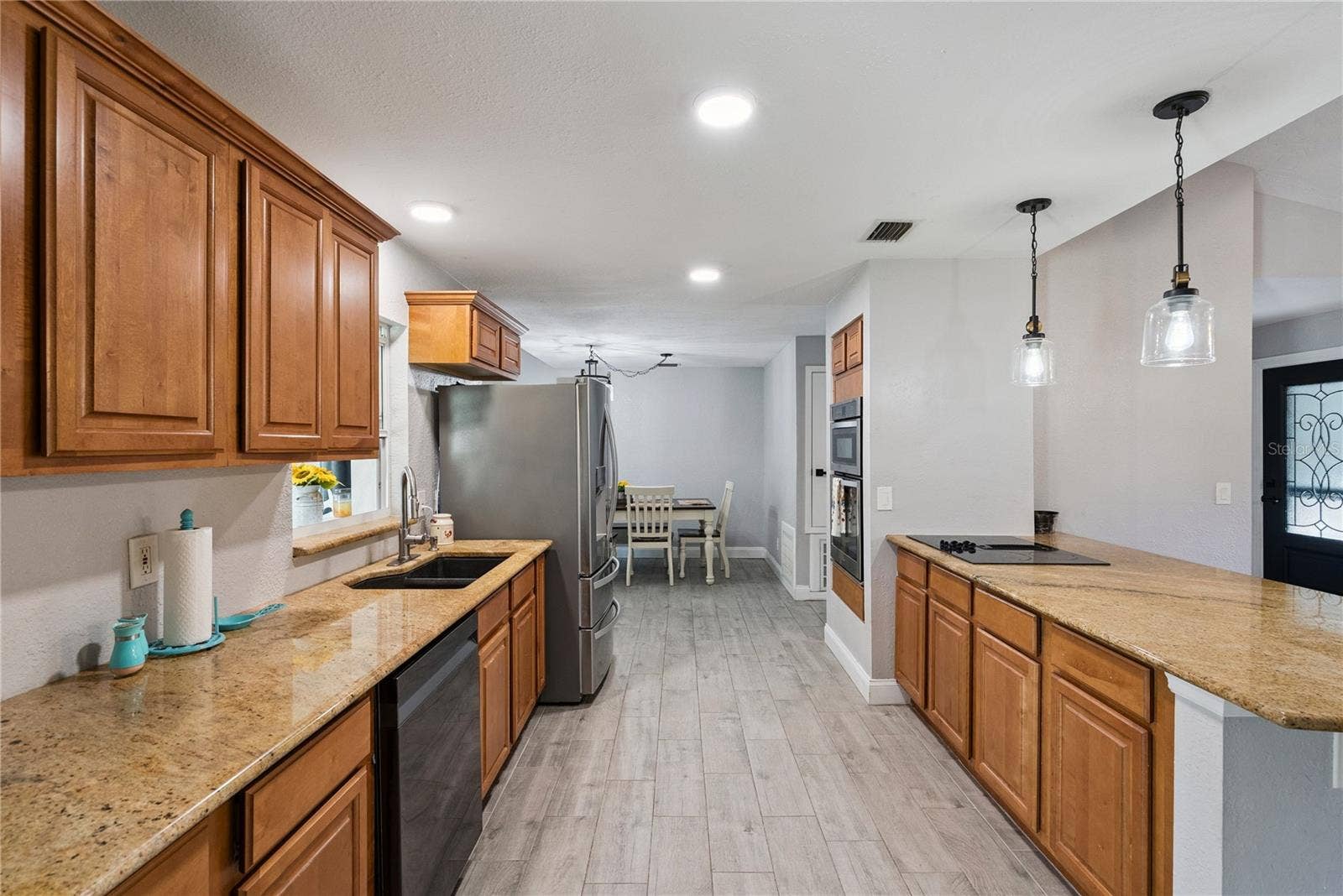 1350 ARAPAHO TRAIL, Geneva, FL 32732 1350 ARAPAHO TRAIL, Geneva, FL 32732