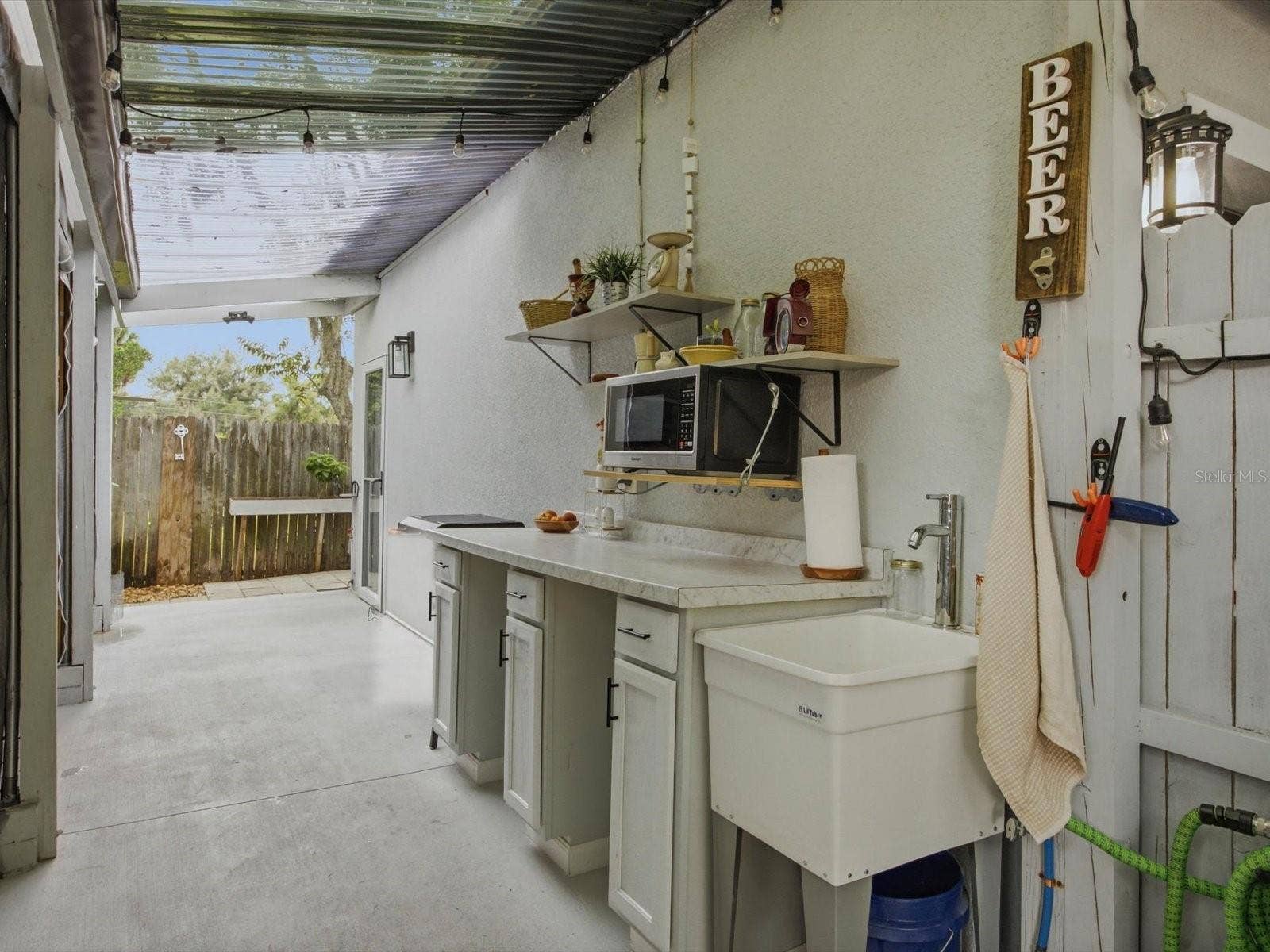 820 PECAN AVENUE, Sanford, FL 32771 820 PECAN AVENUE, Sanford, FL 32771
