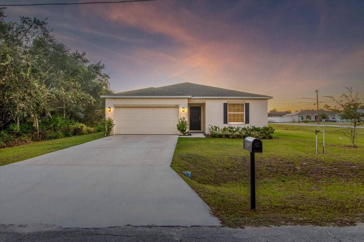 1200 WAHNETA DRIVE, Kissimmee, FL 34759