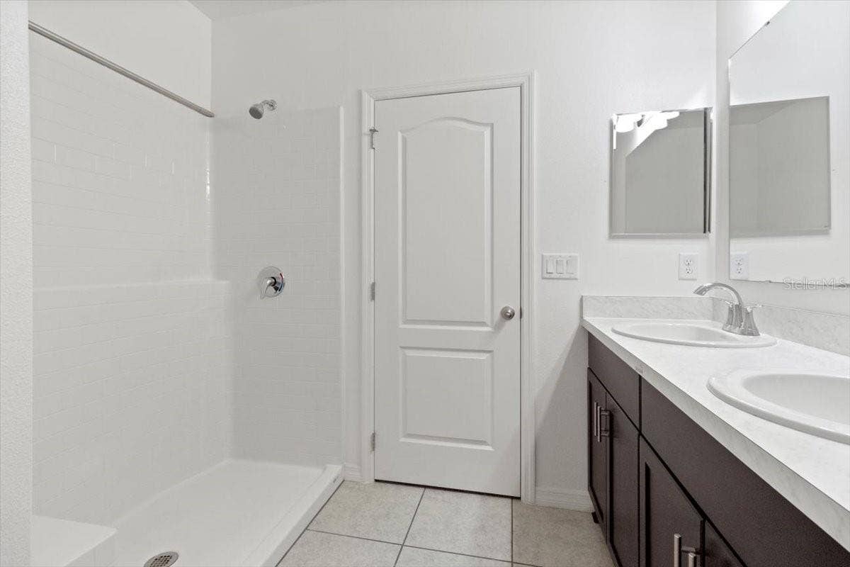 1200 WAHNETA DRIVE, Kissimmee, FL 34759