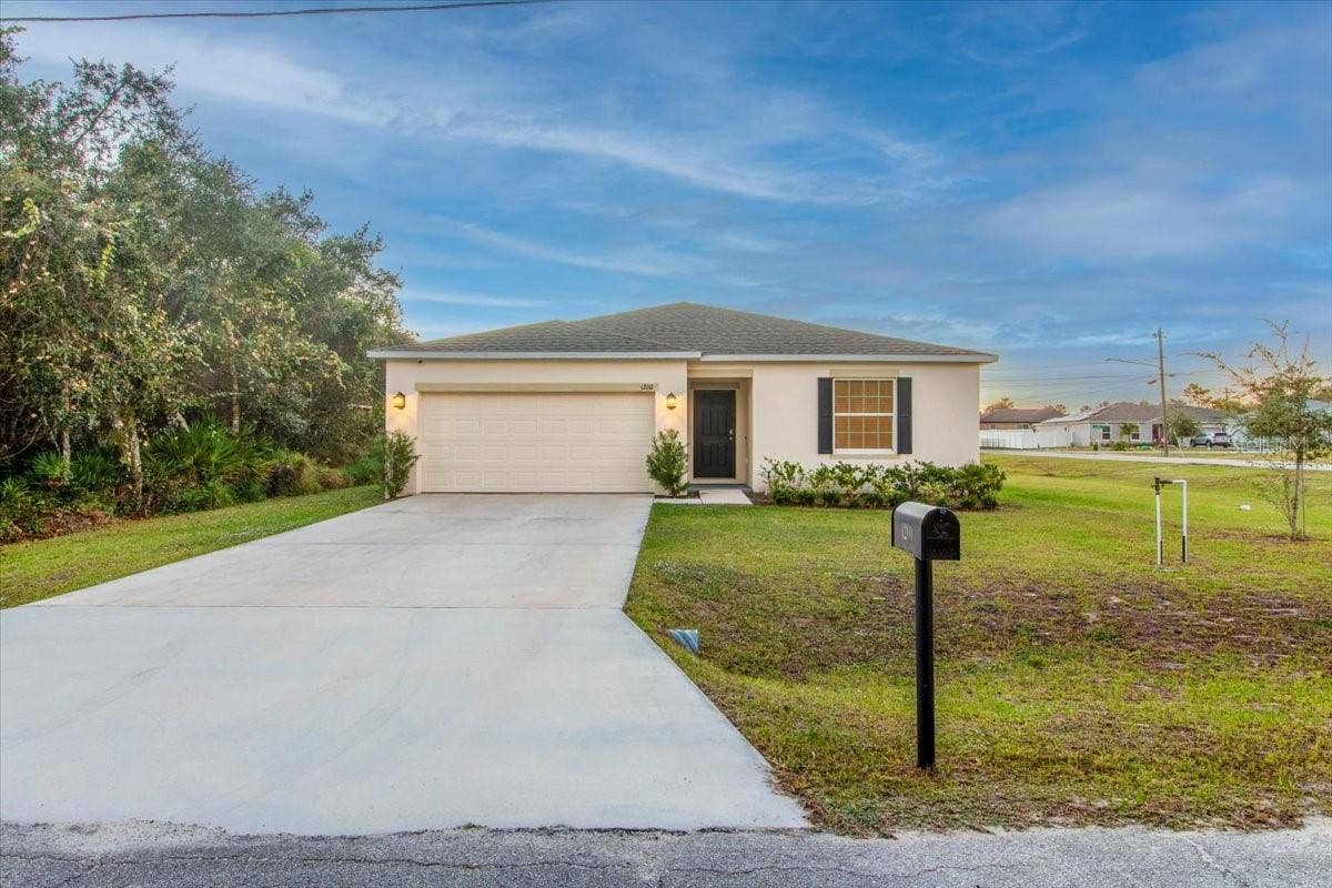1200 WAHNETA DRIVE, Kissimmee, FL 34759