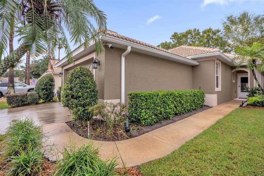Property photo for 8002 SAINT ANDREWS WAY, Mount Dora, FL