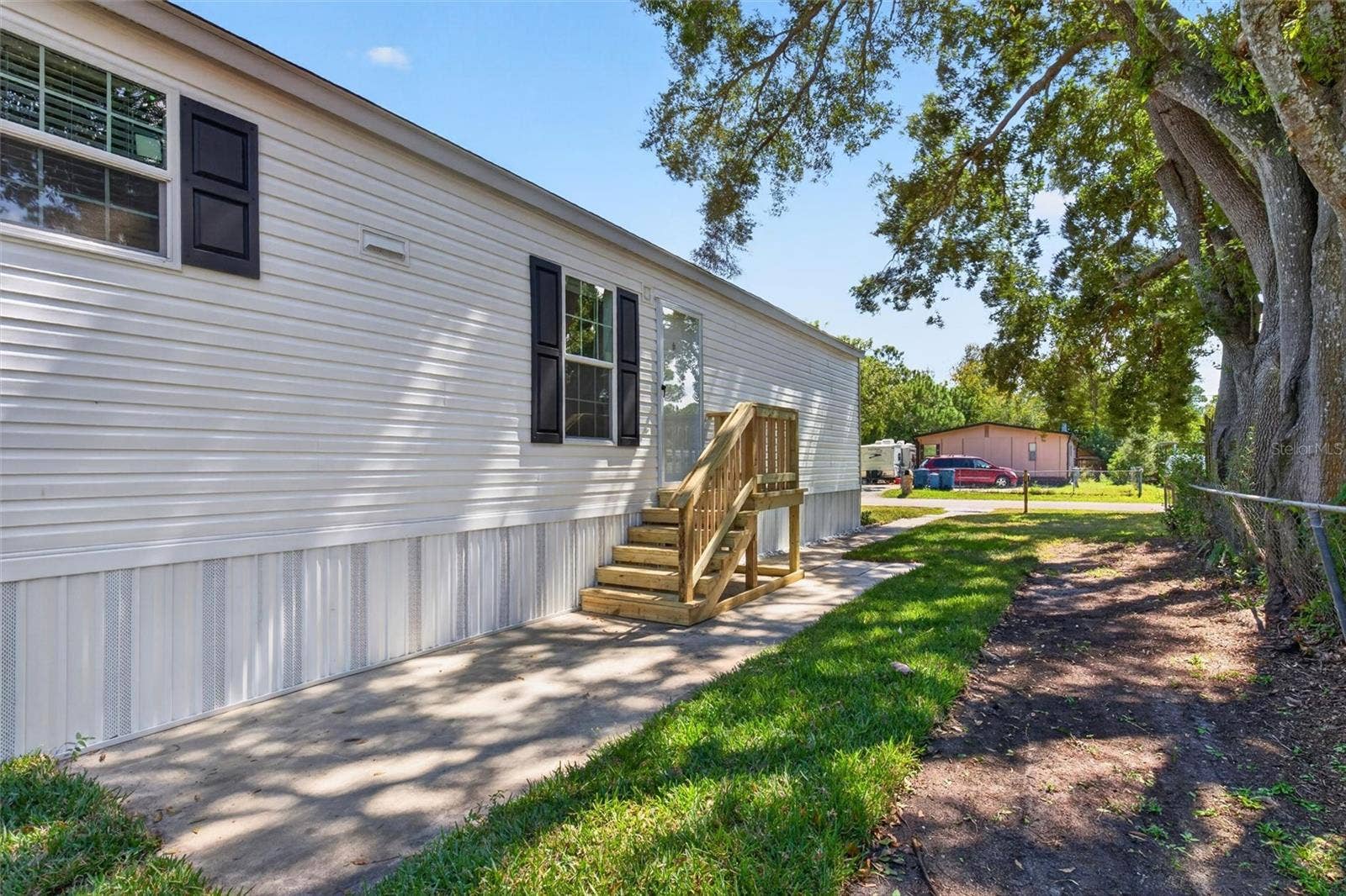 1126 AVENUE I, Ormond Beach, FL 32174