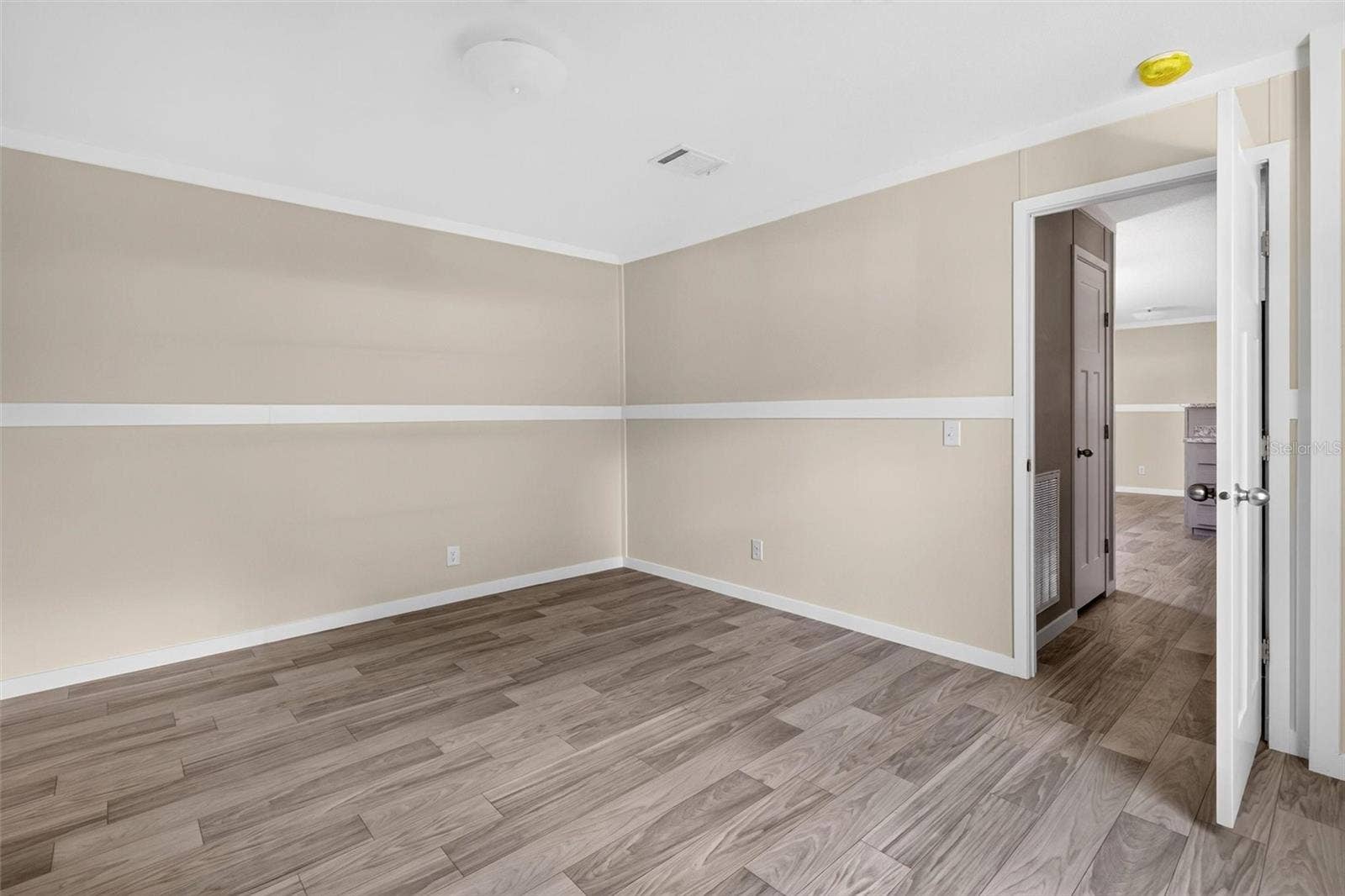 1126 AVENUE I, Ormond Beach, FL 32174
