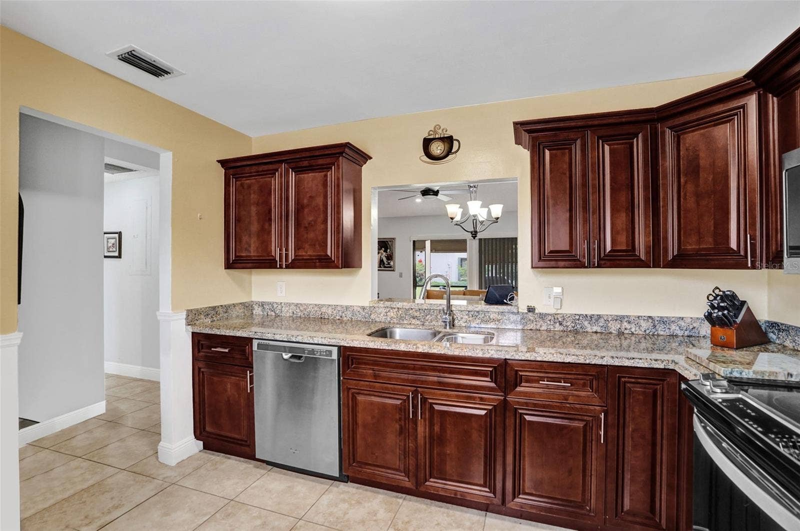 6120 FAIRFIELD CIRCLE, Greenacres, FL 33463 6120 FAIRFIELD CIRCLE, Greenacres, FL 33463
